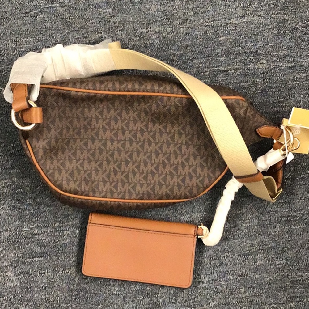 NWT MICHAEL Michael Kors Brown Logo Fanny Pack with Wallet. - Picture 6 of 6